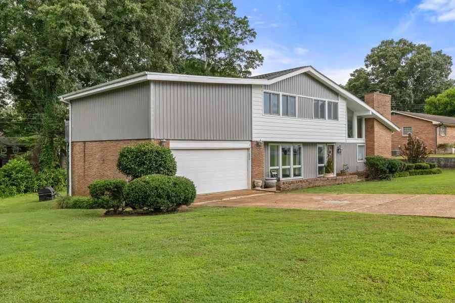 209 Oakhill Ave, Sheffield, AL 35660 - #3