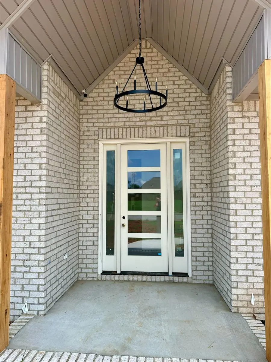 122 Mccallen Rd, Muscle Shoals, AL 35661 - #2