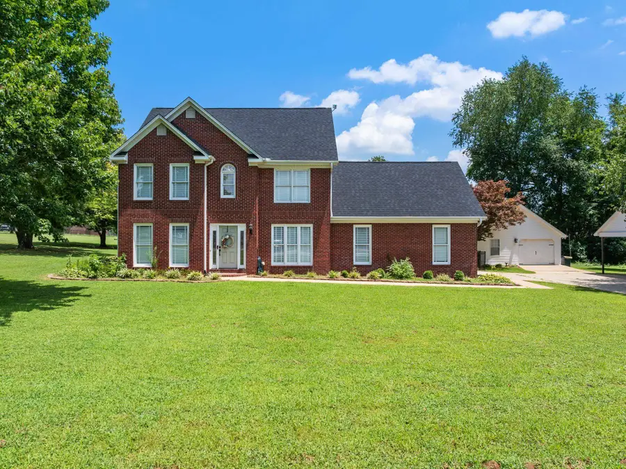 333 Reynolds Dr, Rogersville, AL 35652 - #2