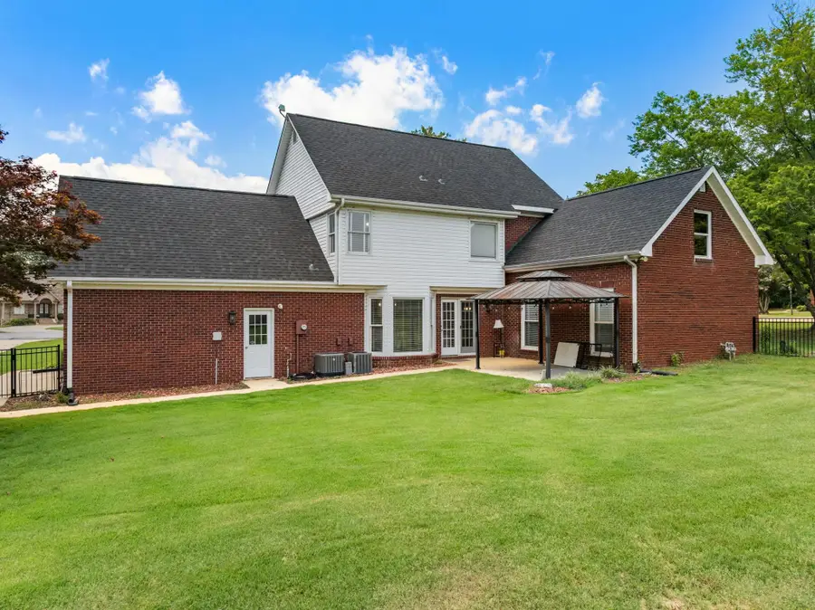 333 Reynolds Dr, Rogersville, AL 35652 - #3