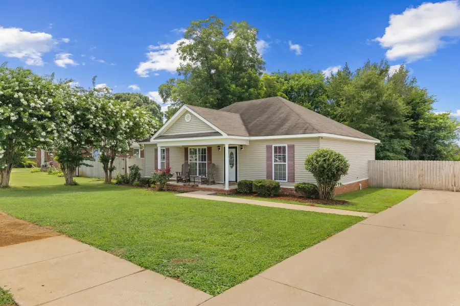 100 W Michigan Ave, Muscle Shoals, AL 35661 - #3