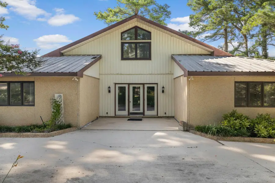 175 Bainbridge Cir, Muscle Shoals, AL 35660 - #2