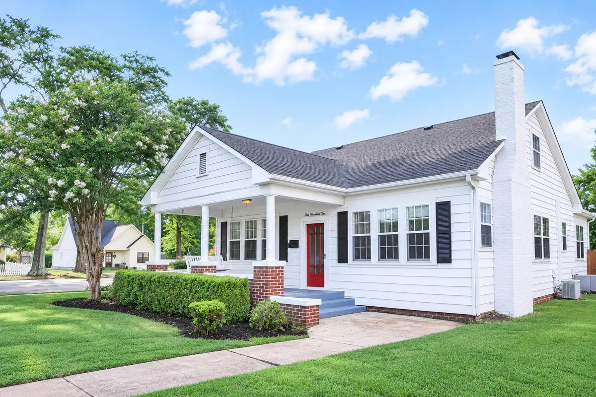 110 W 1st St, Tuscumbia, AL 35674 - #1