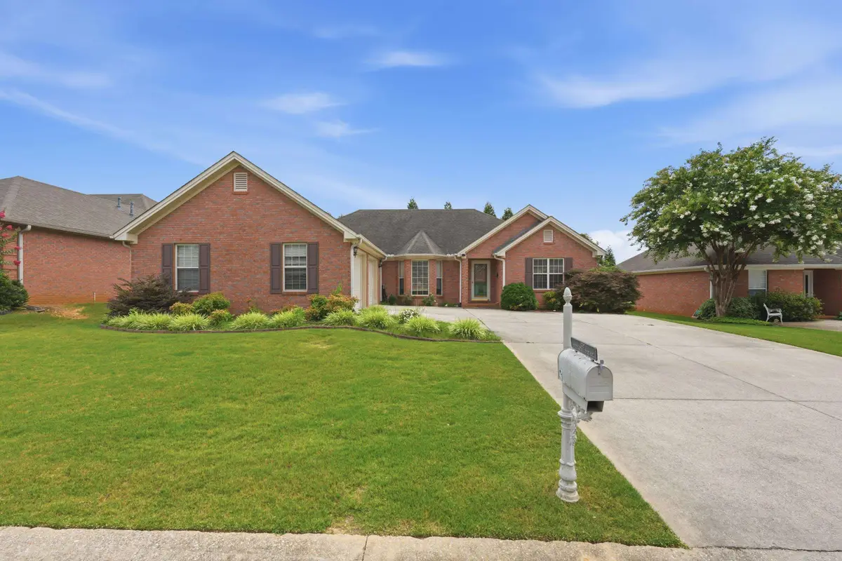 158 Breckenridge, Florence, AL 35630 - #1