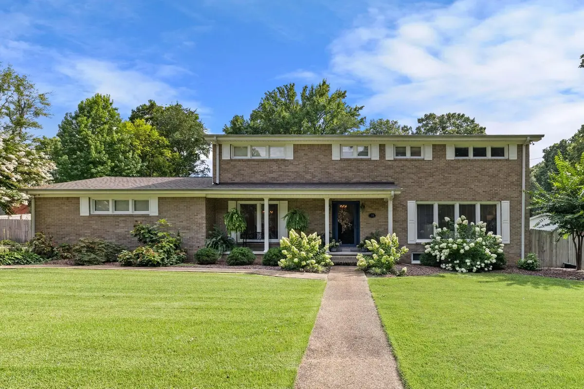 106 Smith Ct, Sheffield, AL 35660 - #1
