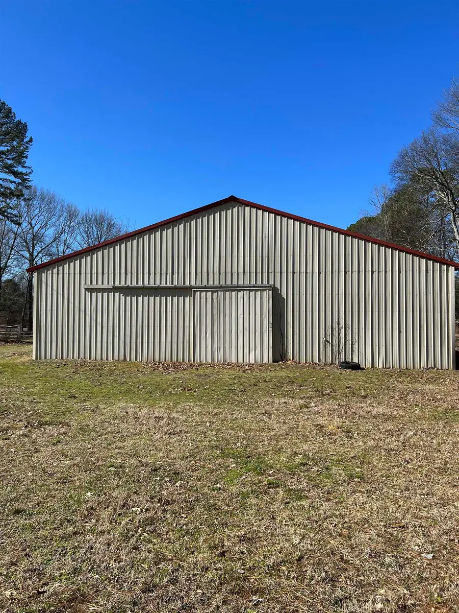 75 Hillandale Dr, Russellville, AL 35653 - #2