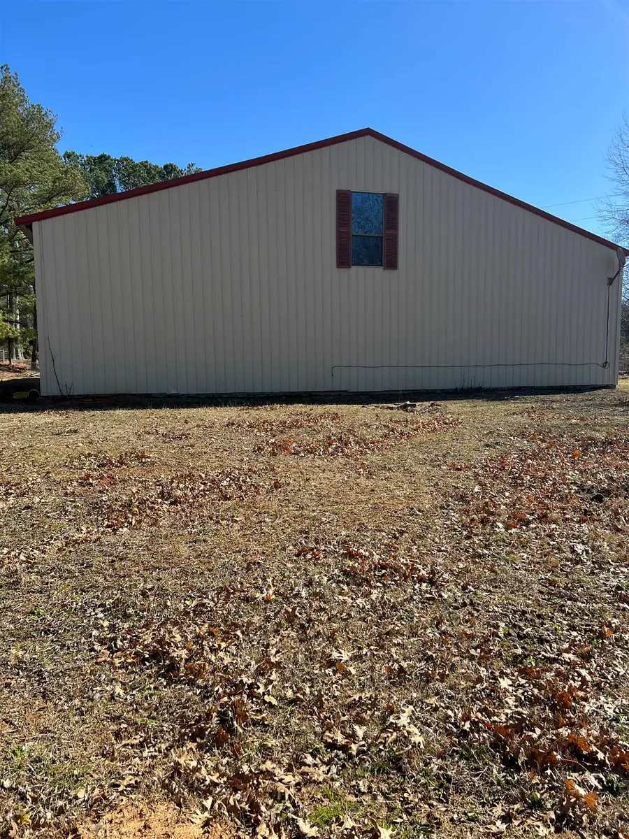 75 Hillandale Dr, Russellville, AL 35653 - #3