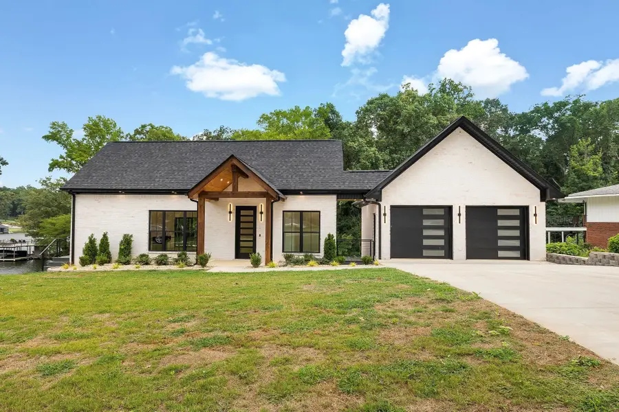 75 Kilcoole St, Muscle Shoals, AL 35661 - #2