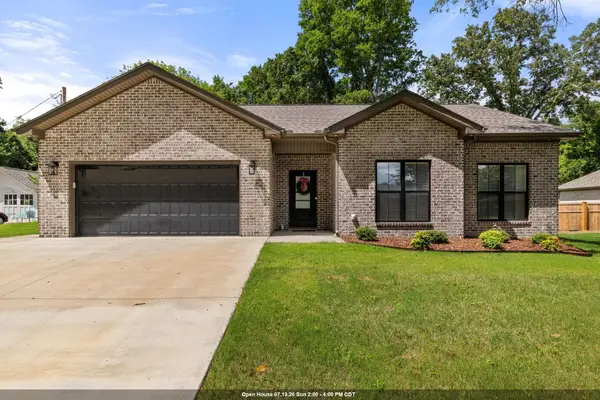 113 Jefferson Ave, Muscle Shoals, AL 35661