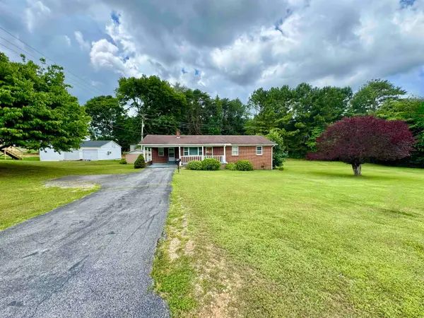 75 Shoals Ave, Killen, AL 35645