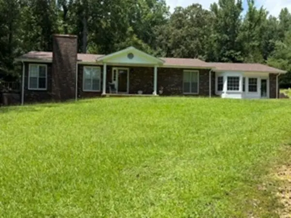 483 Co Rd 65, Killen, AL 35645