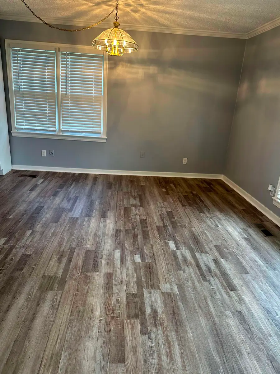 419 Burgess St, Russellville, AL 35653 - #3