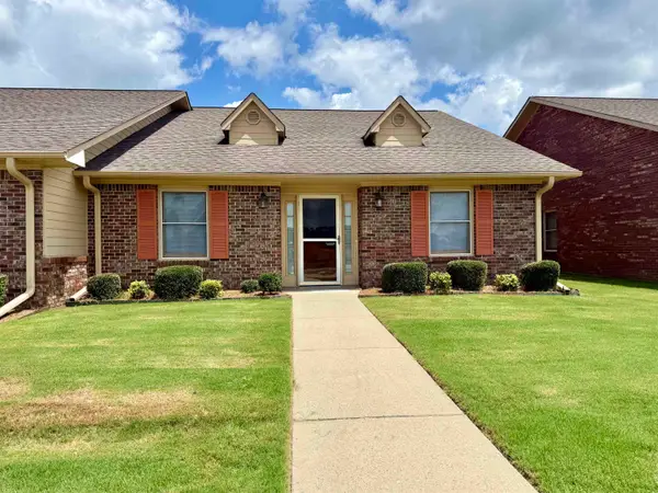 1010 Section Line Rd, Hanceville, AL 35077