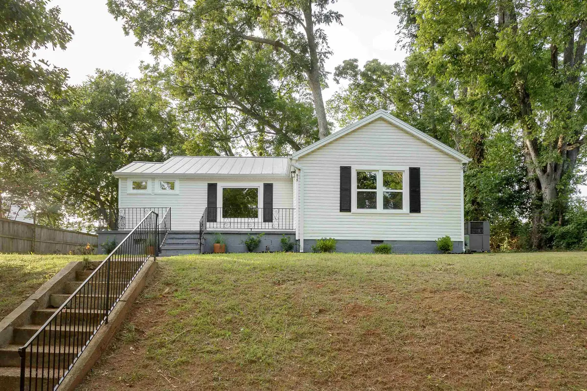 615 E Mobile St, Florence, AL 35630 - #1