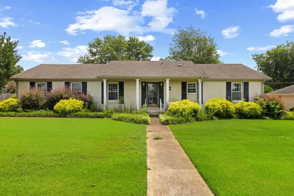 2210 Finley Dr, Florence, AL 35630