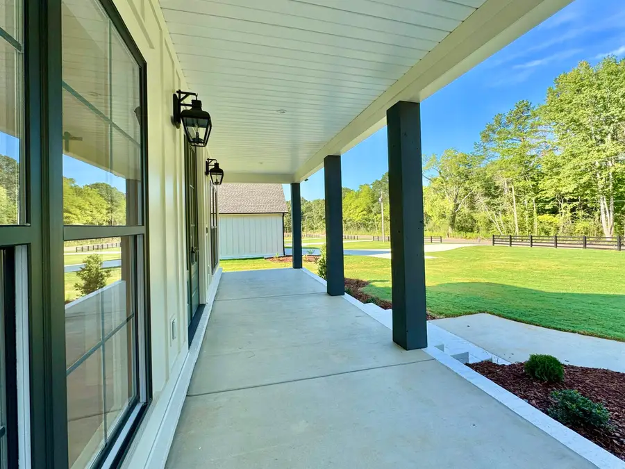 3862 Co Rd 61, Florence, AL 35634 - #3
