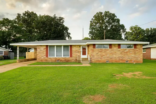 503 Imperial Dr, Florence, AL 35630