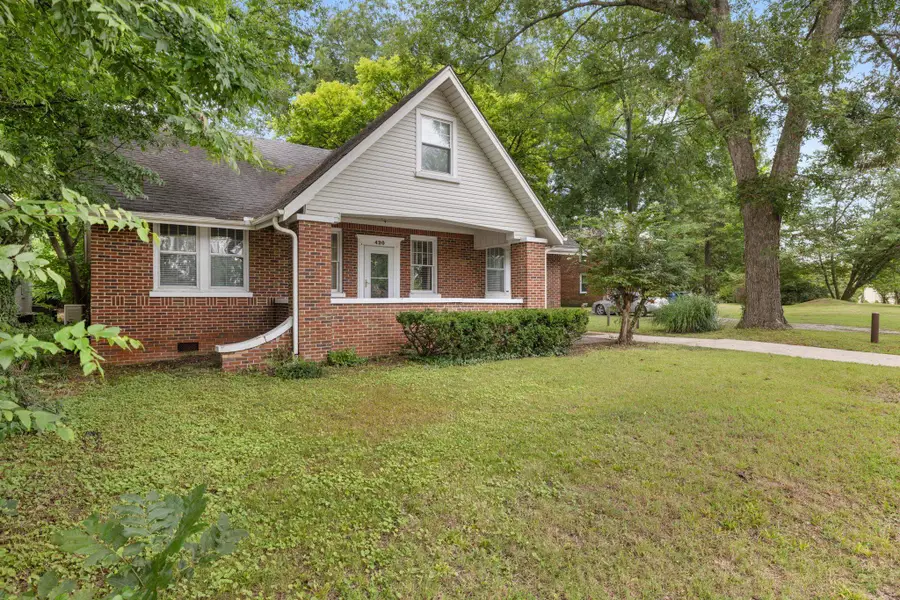 420 N Cedar St, Florence, AL 35630 - #3