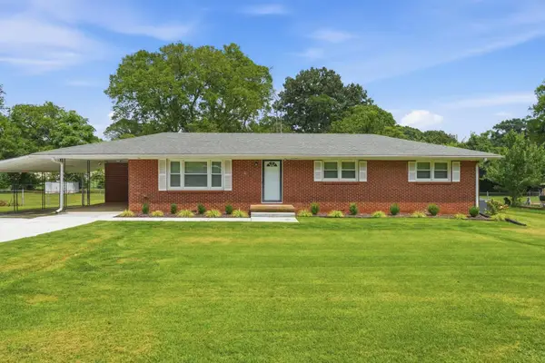 120 River Dr, Tuscumbia, AL 35674