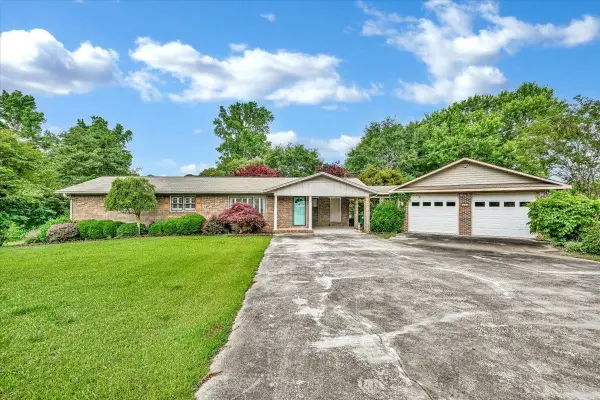 317 Lovers Ln Rd, Holly Pond, AL 35083