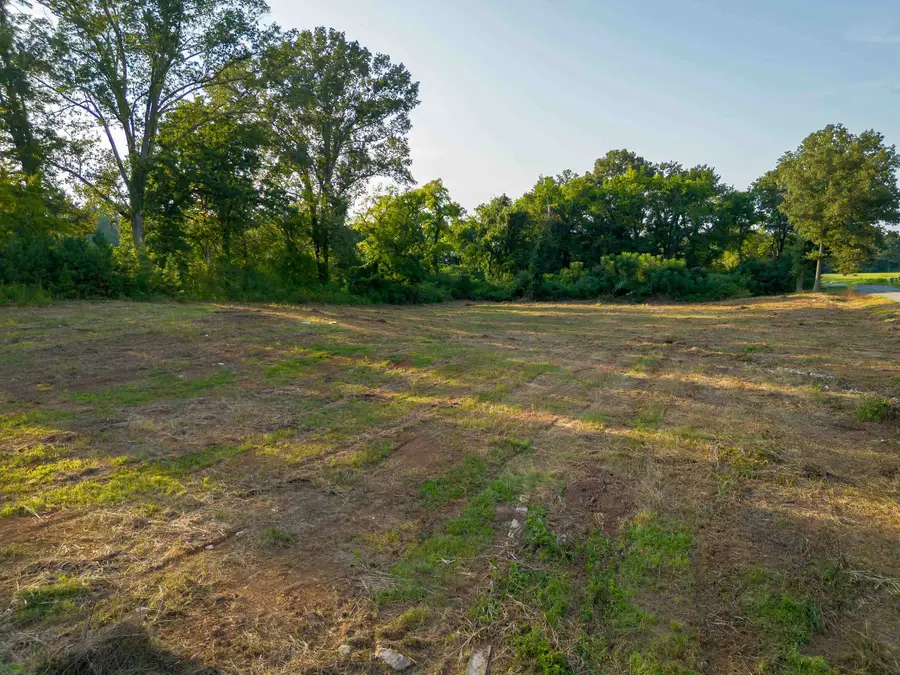 0 River Dr, Tuscumbia, AL 35674 - #3