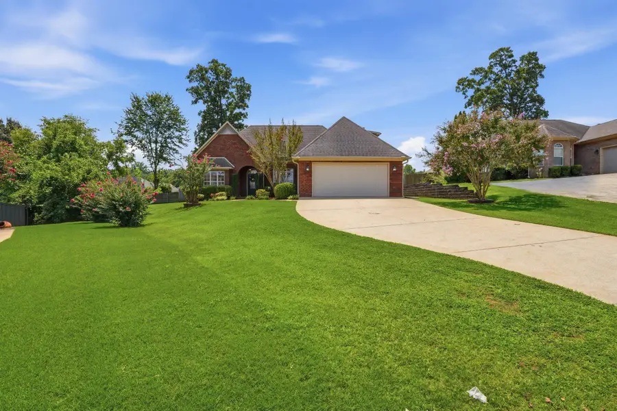 115 Wheaton Ct, Florence, AL 35633 - #3