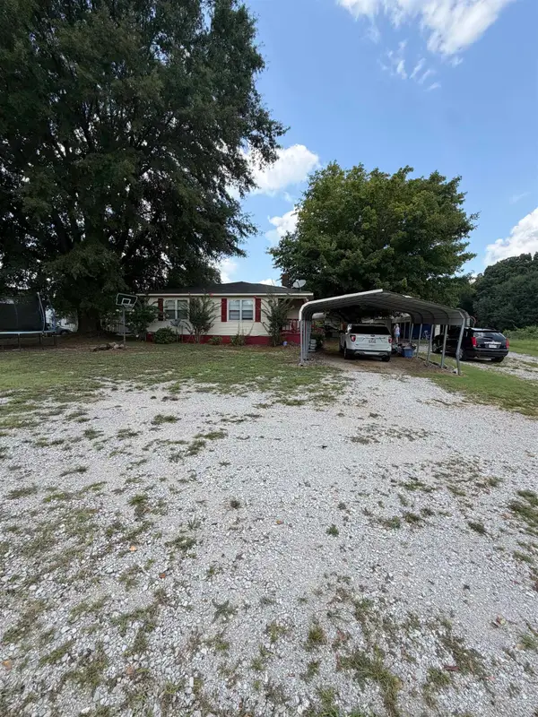 8171 Hwy 72, Killen, AL 35645