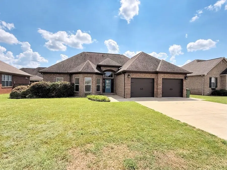 113 Cottonwood Dr, Muscle Shoals, AL 35661 - #3