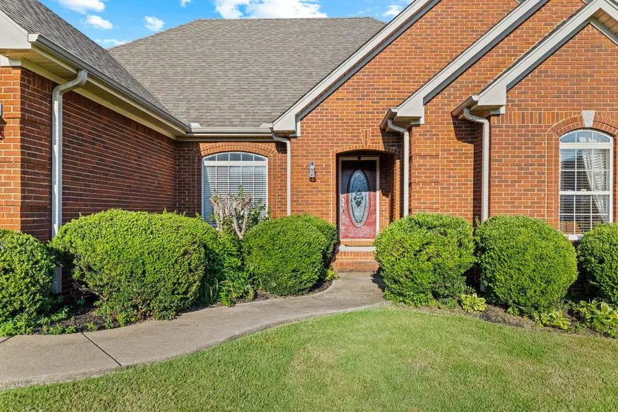 107 Wheaton Ct, Florence, AL 35633 - #2