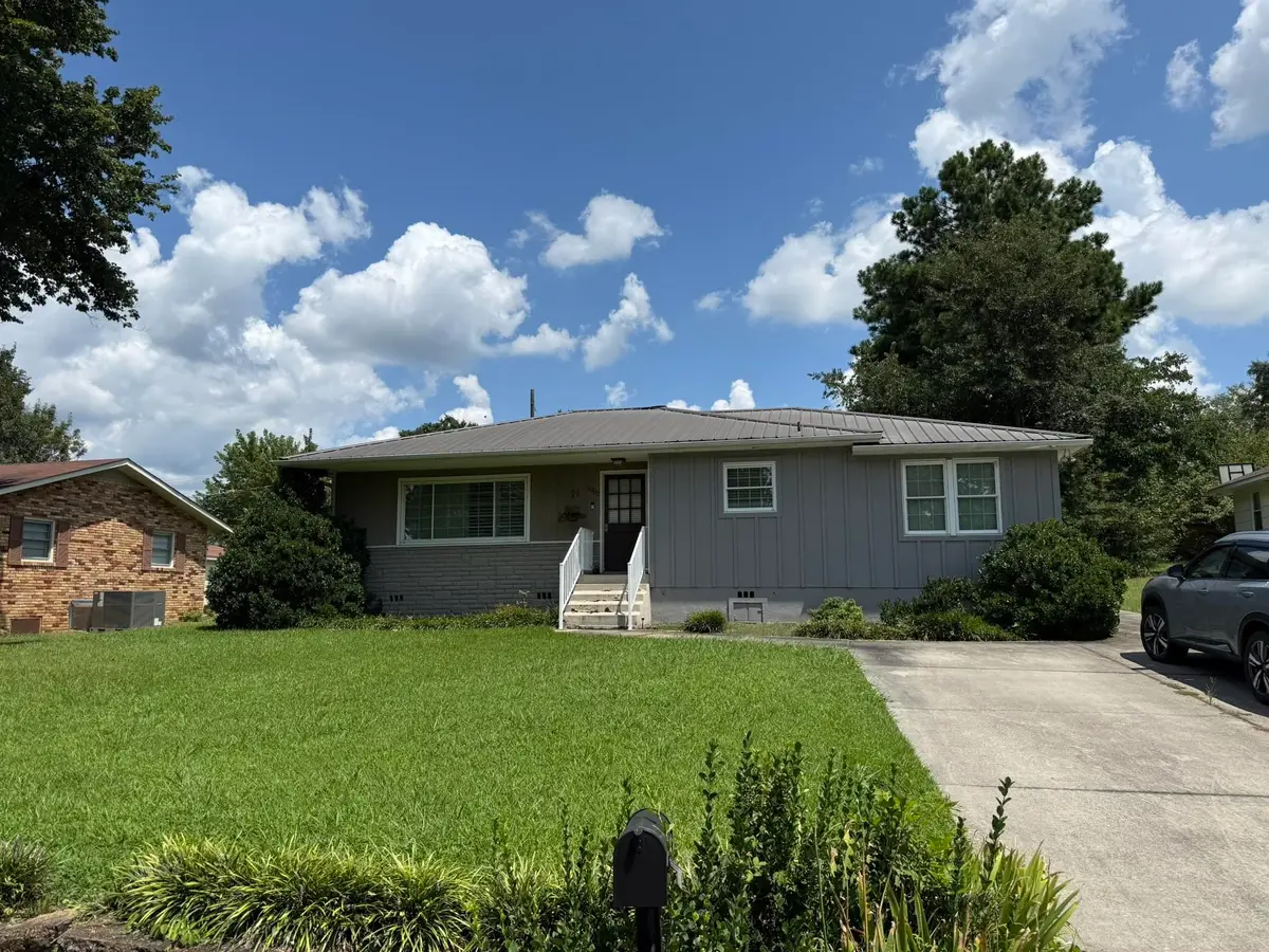 1008 Denson Ave, Cullman, AL 35055 - #1