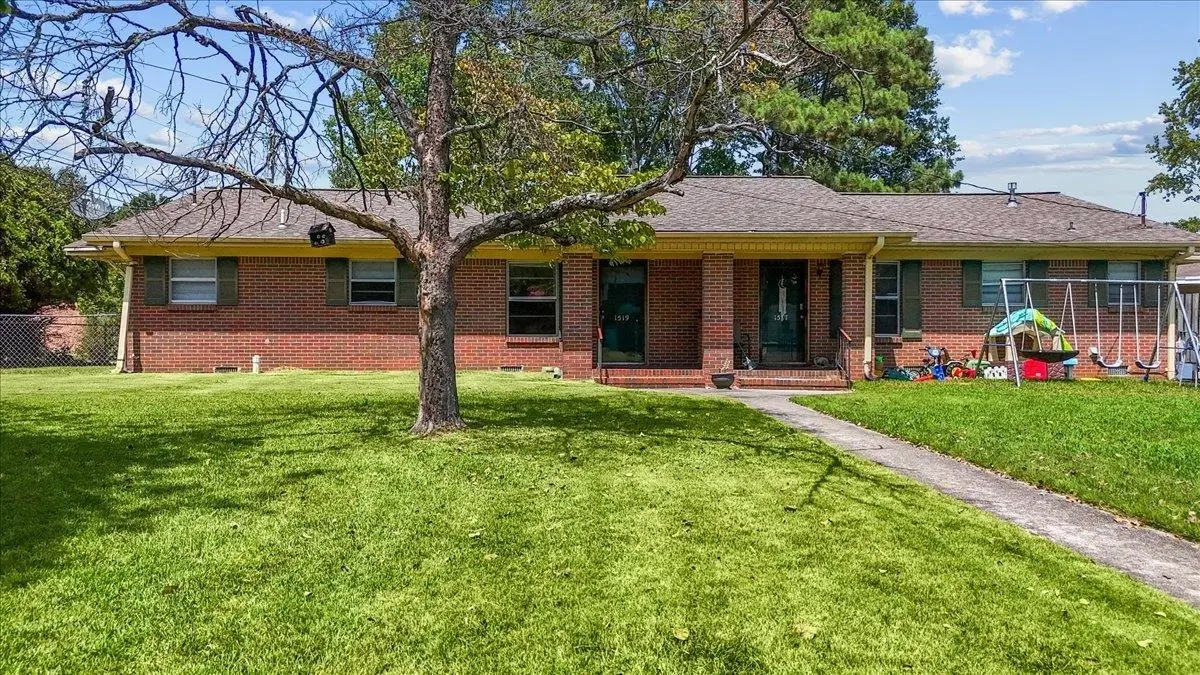 1517 Grape St, Cullman, AL 35058 - #1