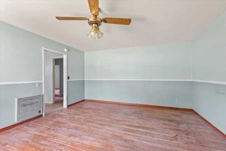 1517 Grape St, Cullman, AL 35058 - #3