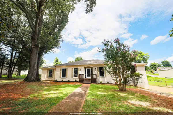 421 Nottingham Rd, Florence, AL 35633