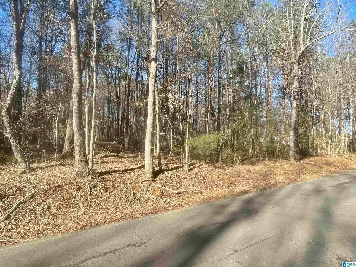 7 York Dr, Rogersville, AL 35652 - #1