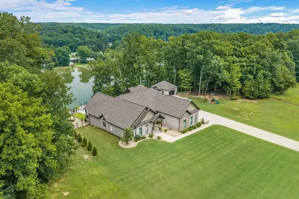 268 Cliffpoint Dr, Florence, AL 35634