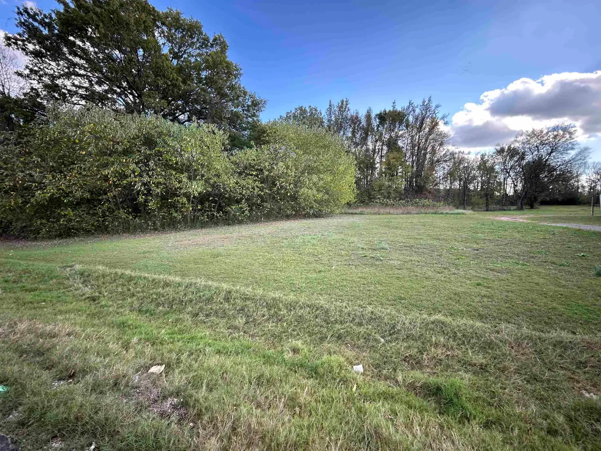 000 2nd St, Muscle Shoals, AL 35661 - #1