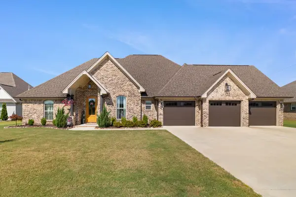 195 Wynchase Dr, Muscle Shoals, AL 35661