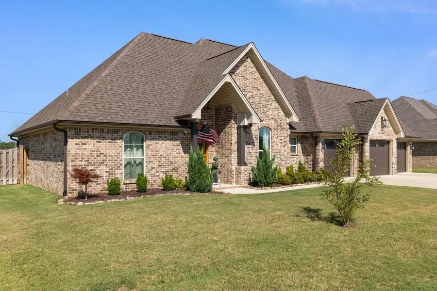 195 Wynchase Dr, Muscle Shoals, AL 35661 - #2
