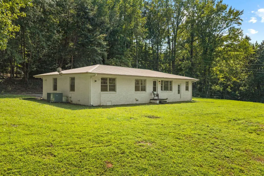 101 Co Rd 596, Rogersville, AL 35652 - #3