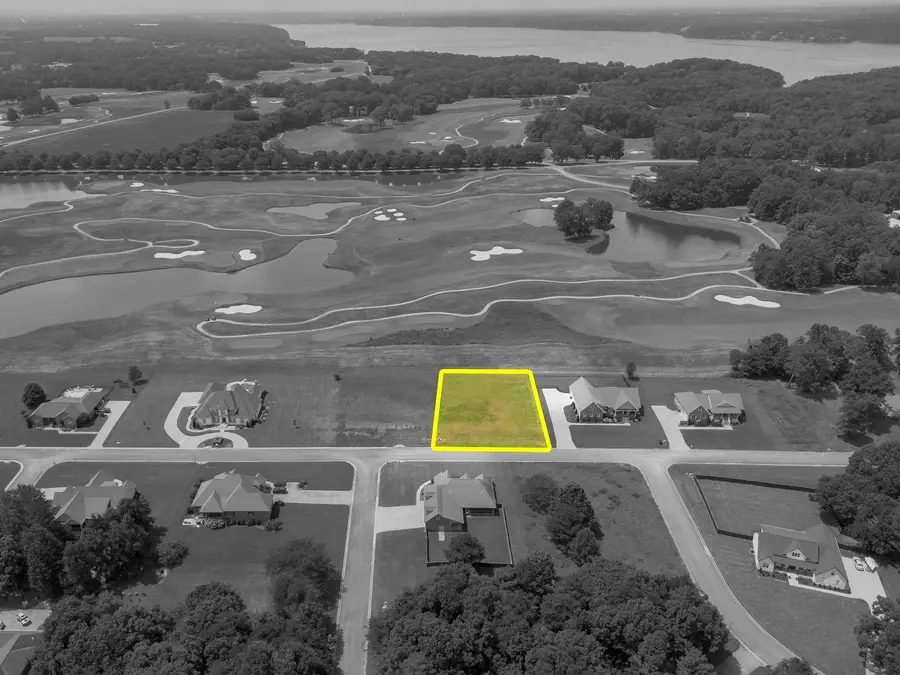 655 Golf Trail Rdg, Muscle Shoals, AL 35661 - #2