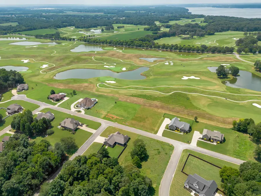 655 Golf Trail Rdg, Muscle Shoals, AL 35661 - #3