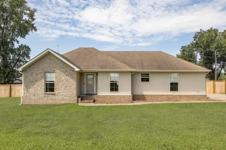 204 James St, Muscle Shoals, AL 35661 - #2