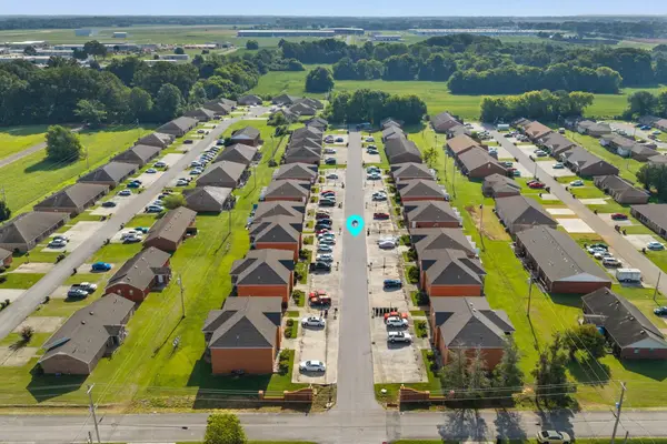 400-411 E Pershing Ave, Muscle Shoals, AL 35661