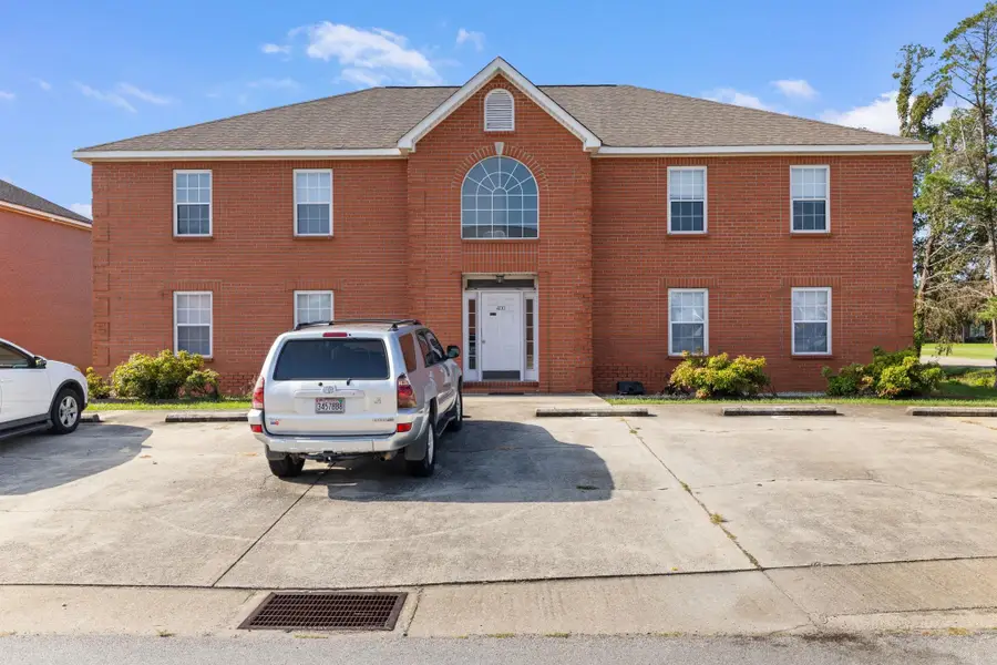 400-411 E Pershing Ave, Muscle Shoals, AL 35661 - #2