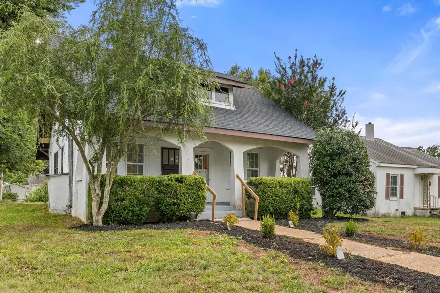 1008 E 1st St, Tuscumbia, AL 35674 - #2
