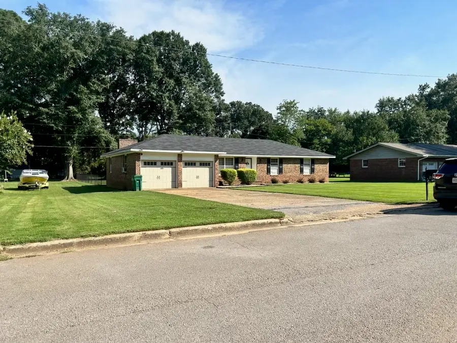 237 Meadowhill Rd, Sheffield, AL 35660 - #2