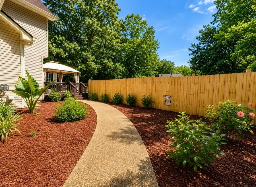 703 Oakhill Ave, Sheffield, AL 35660 - #3