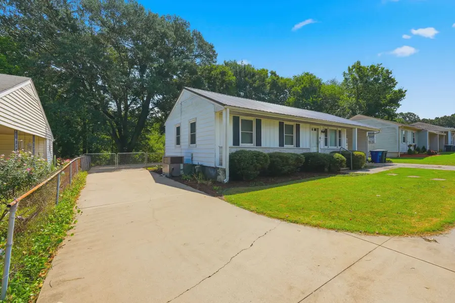 2484 Chisholm Rd, Florence, AL 35630 - #3