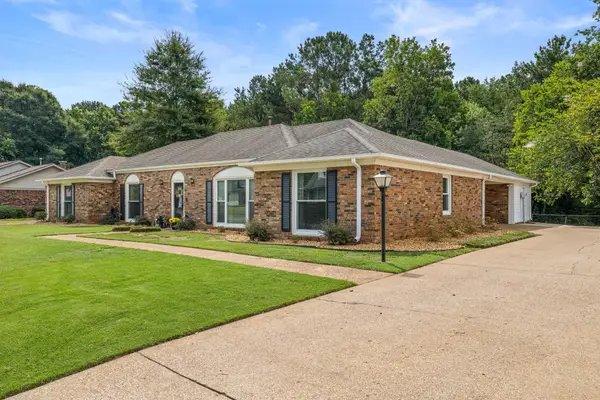 122 Lancaster Rd, Florence, AL 35633