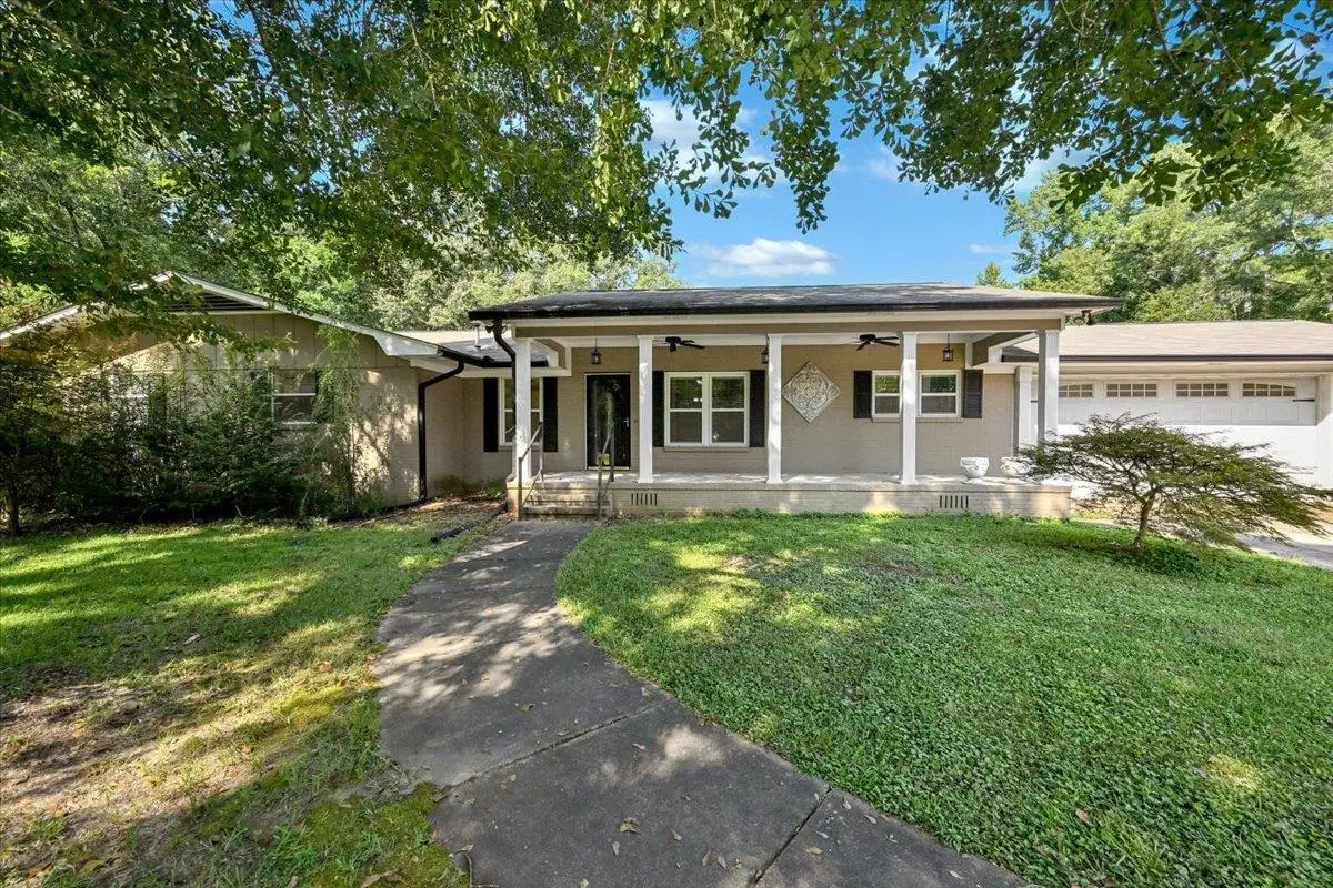 1601 Pleasant Valley Dr, Pell City, AL 35125 - #1